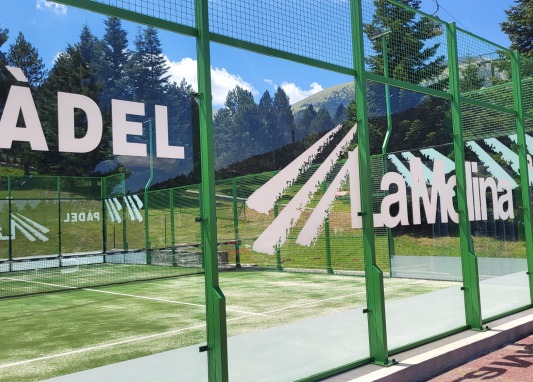 Pista de padel en La Molina